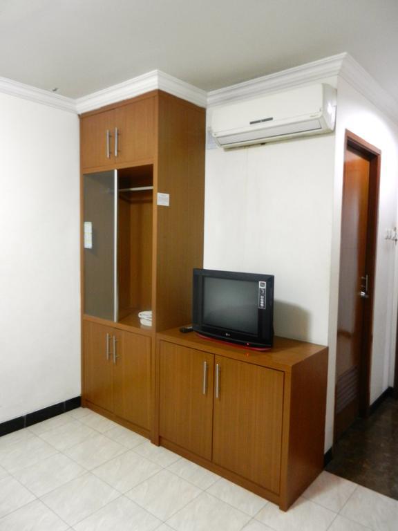Karsa Utama Hotel Giacarta Camera foto